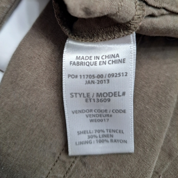 Army Green Jacket With Chest Pockets - Picture 5 of 6